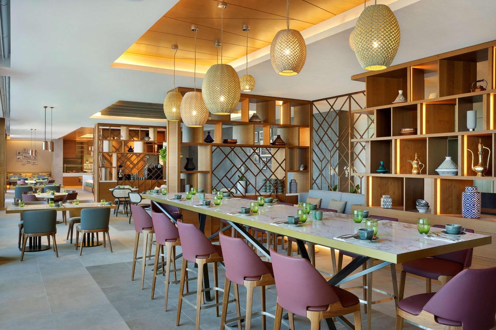 Kuva 10: DoubleTree by Hilton Sharjah Waterfront Hotel And Residences