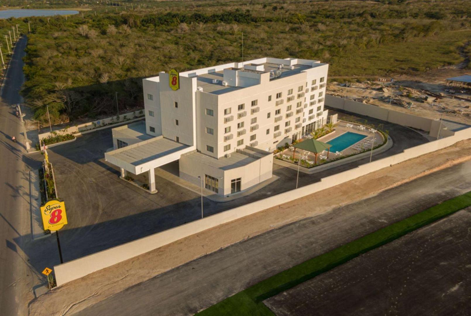 Foto 4: Super 8 by Wyndham Manzanillo
