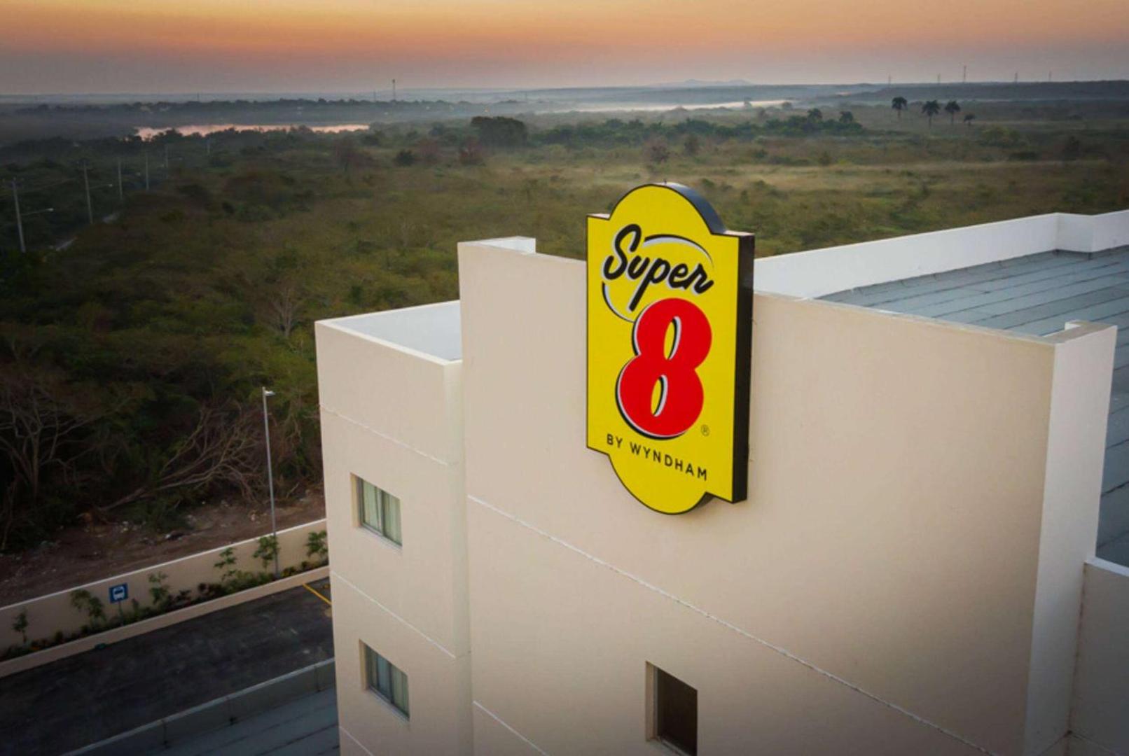 Foto 9: Super 8 by Wyndham Manzanillo