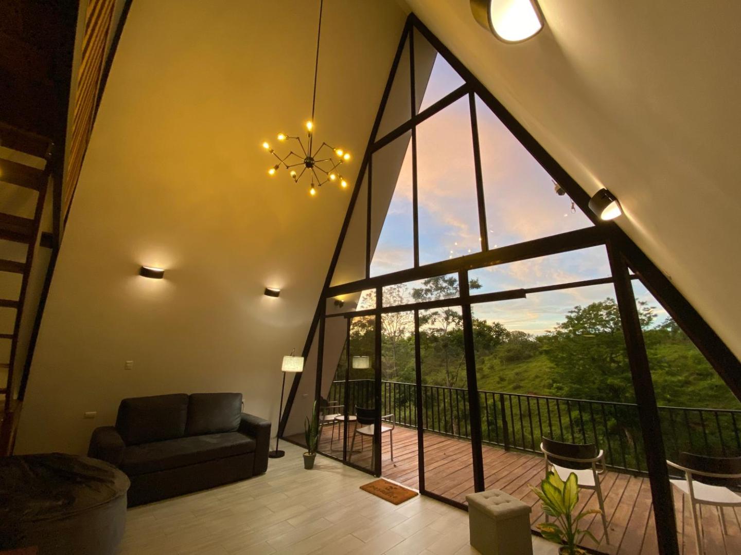 Foto 2: A-Frame, Rio Celeste in premises and close to park