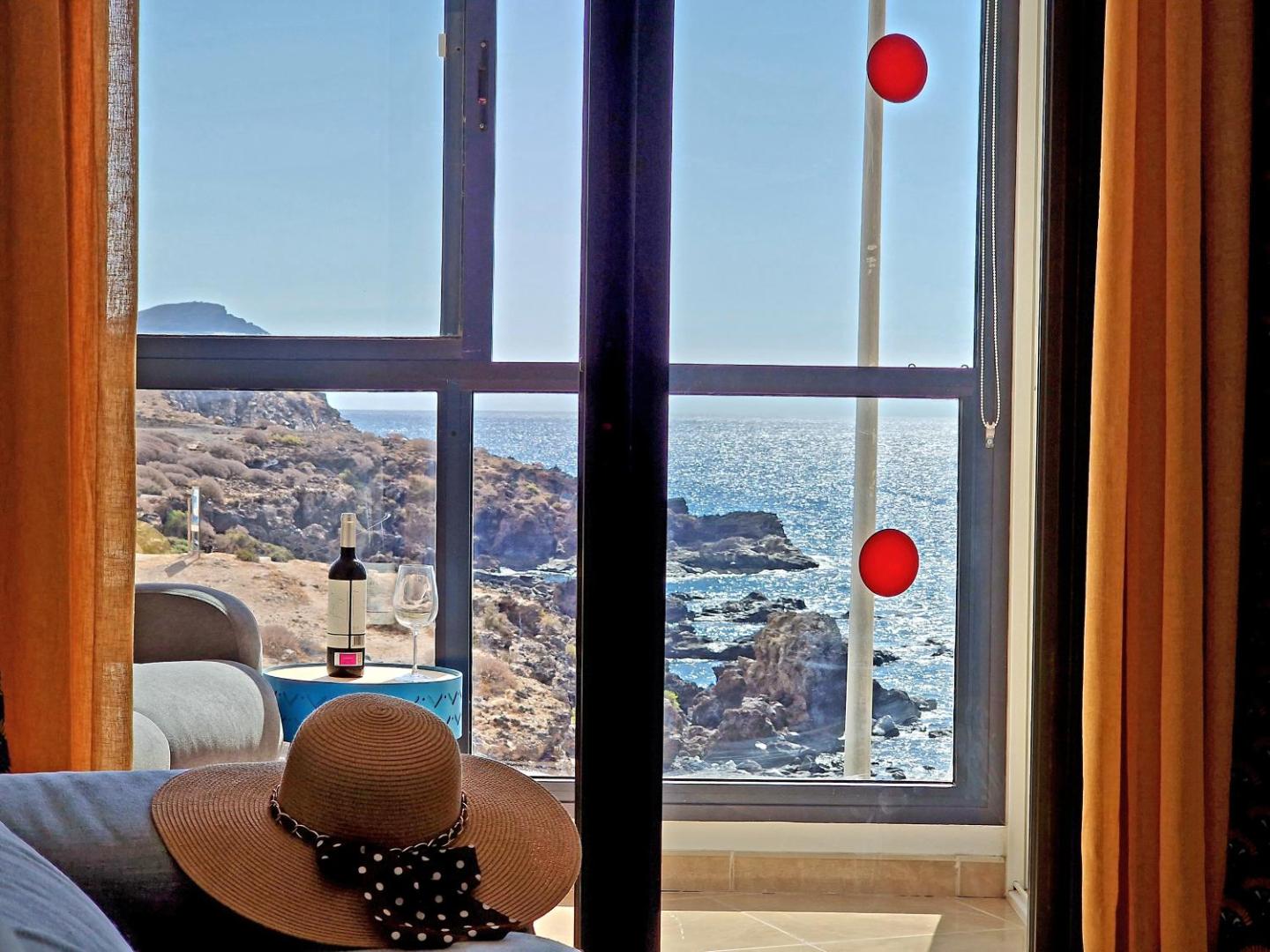 Las Rocas by the Ocean, Wifi and Sea Viewの写真5