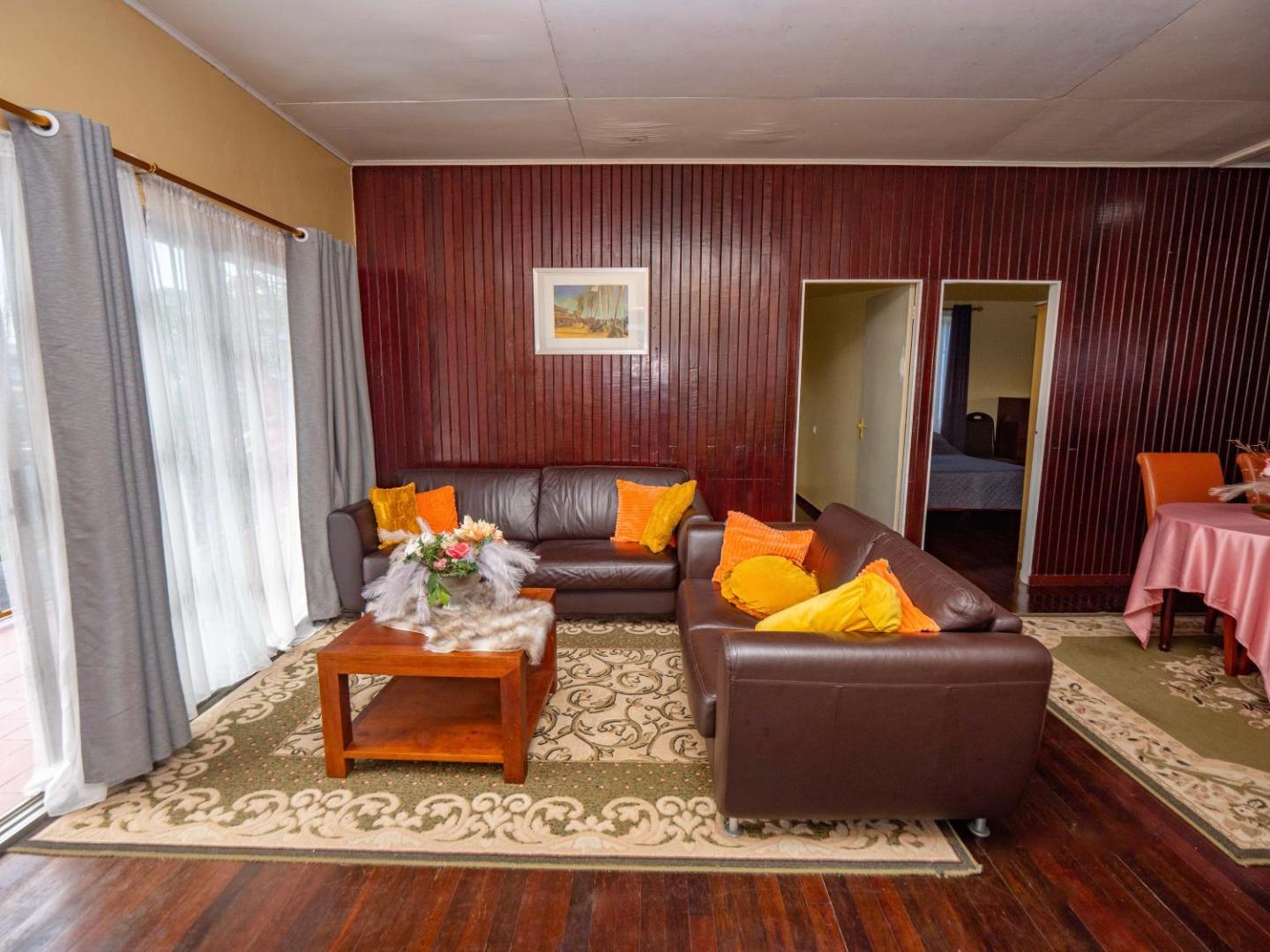 Foto 2: 2 Bed Flat - Sleeps 4 - Garden - Parking - Wifi