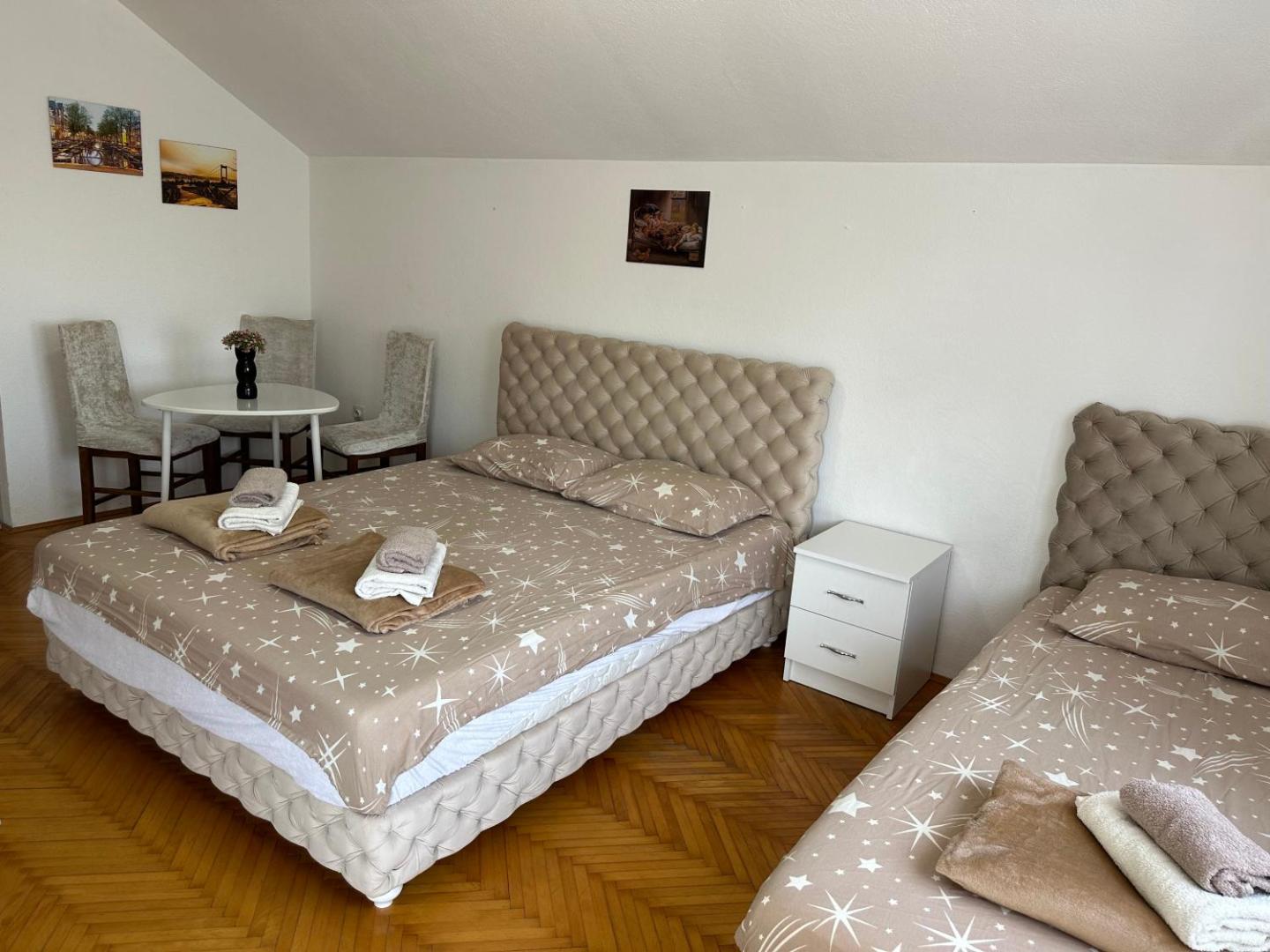 Foto 3: Hostel Gray