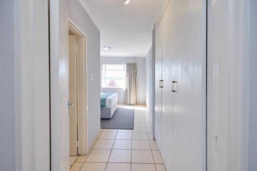 Zdjęcie 8: Unit 309 at Menlyn Place