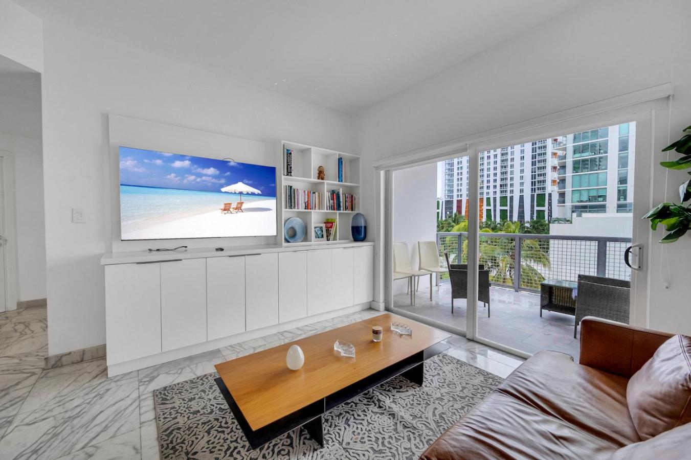 Billede 4: Subtle 2 Bed in Edgewater near Downtown With Free Parking