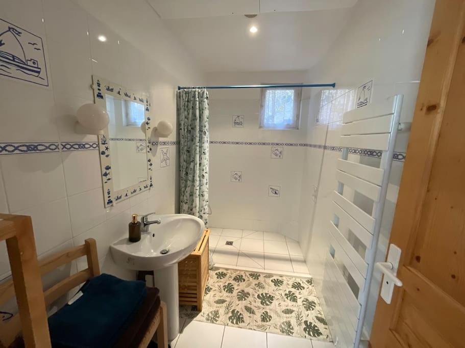 Photo 4 : Flat in a unique location 30 m from the beach with terrace and garden