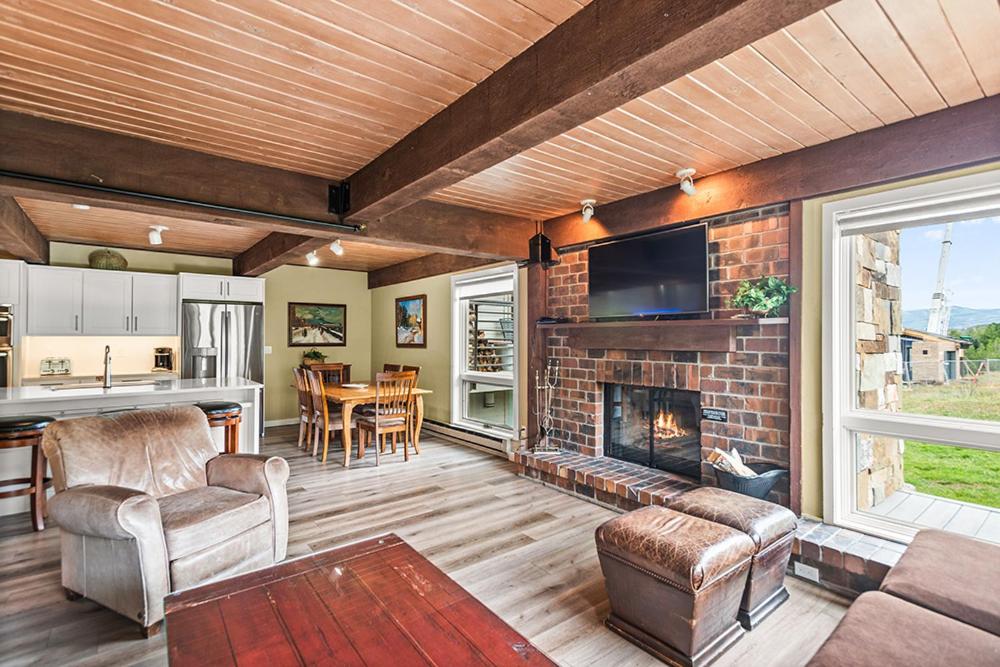 Foto 7: Enclave 103, Snowmass Ski-In/Ski-Out Condo w/Shared Pool/Hot Tub