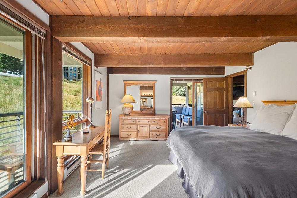 Foto 8: Enclave 208, Snowmass Ski-In/Ski-Out Condo w/Shared Pool/Hot Tub/WiFi