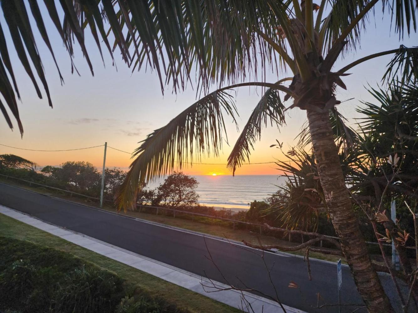 Фотография 2: Sun, sand, and surf, Sunrise Beach
