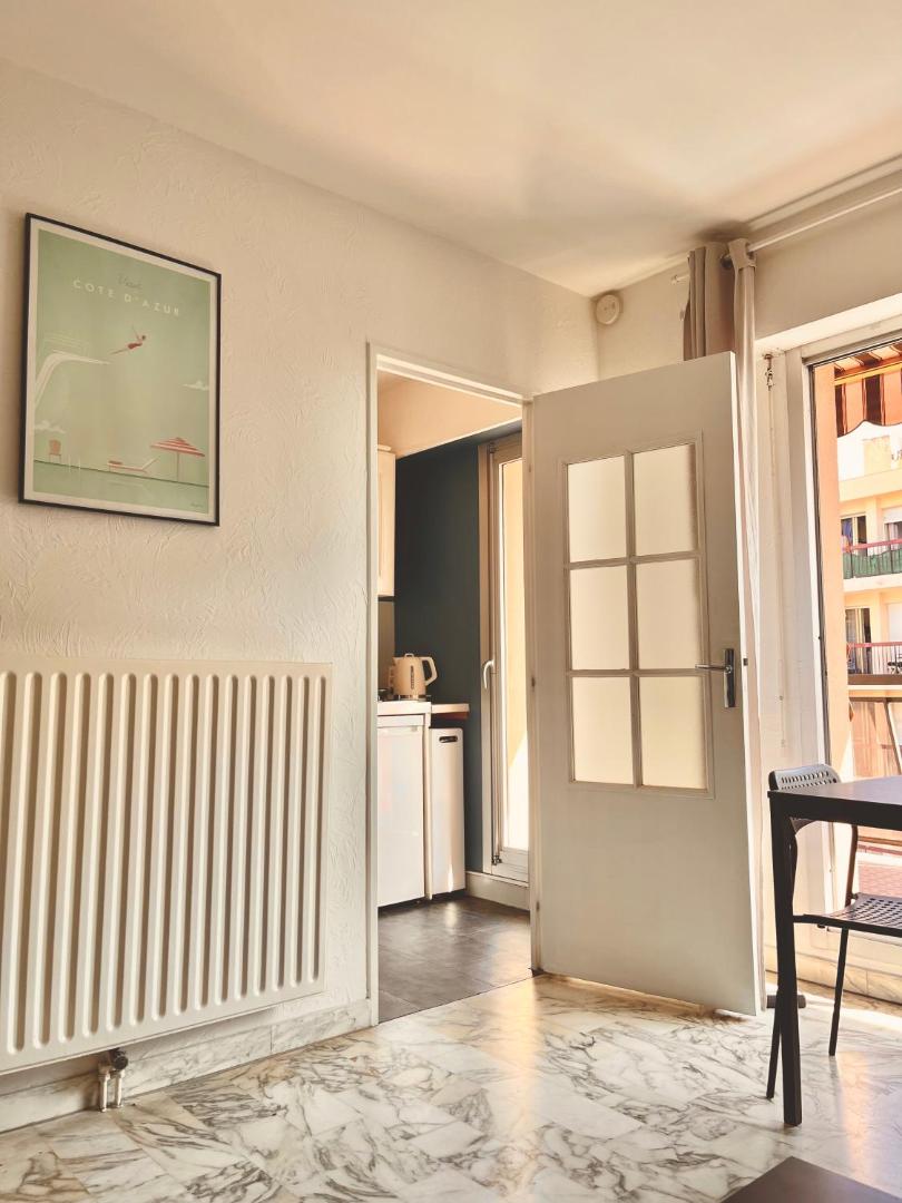 Fotografia 7: Studio with terrace and sea view, 10 min to the beach
