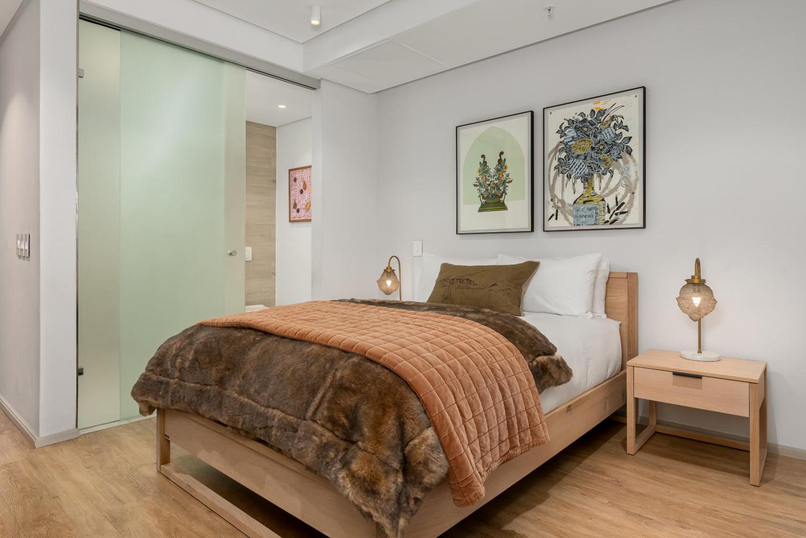 Fotografia 9: 117 on Strand Luxury Apartments