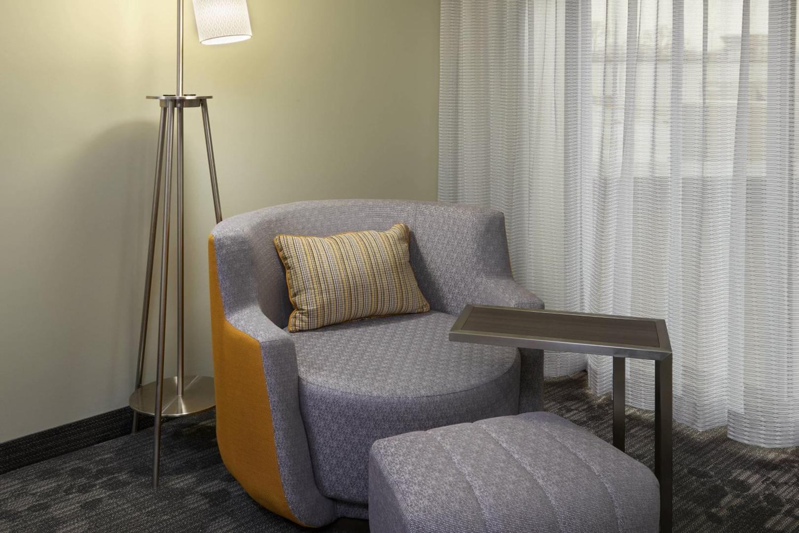Foto 6: Courtyard by Marriott Oshawa