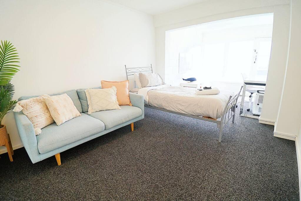 Fotografia 5: Spacious, bright & central home with all amenities