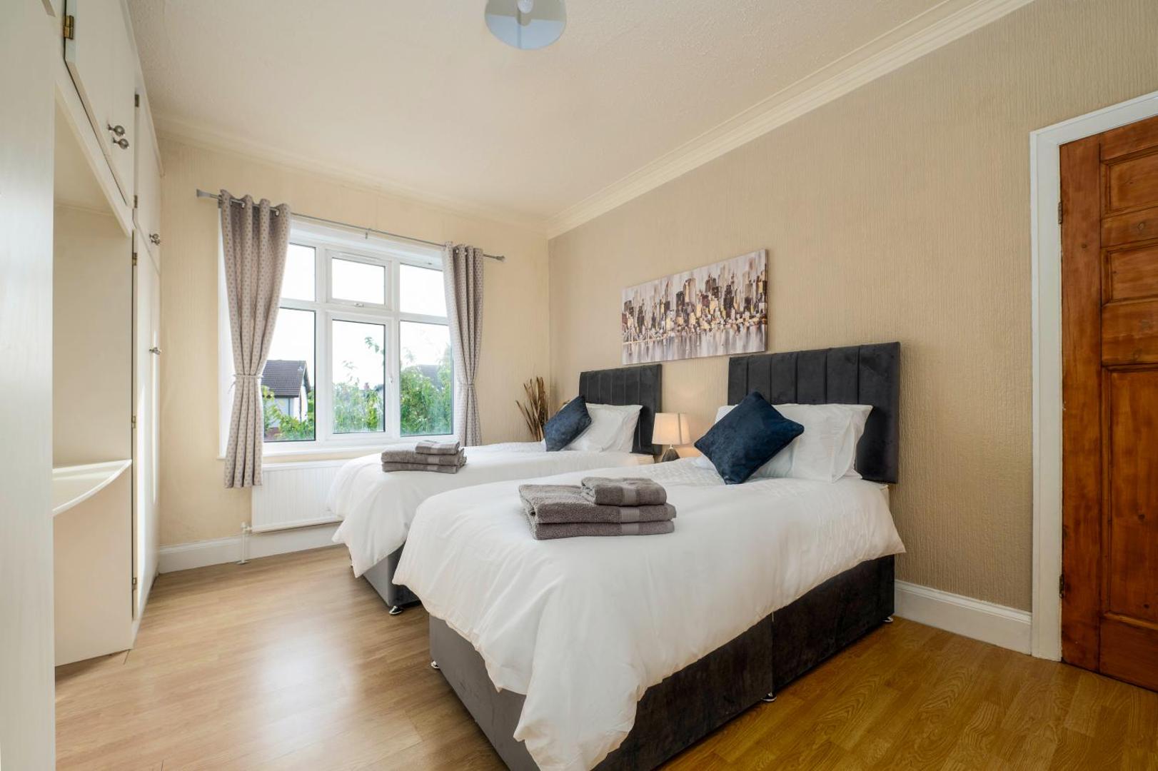 Фотография 10: Spacious flat in central location with parking