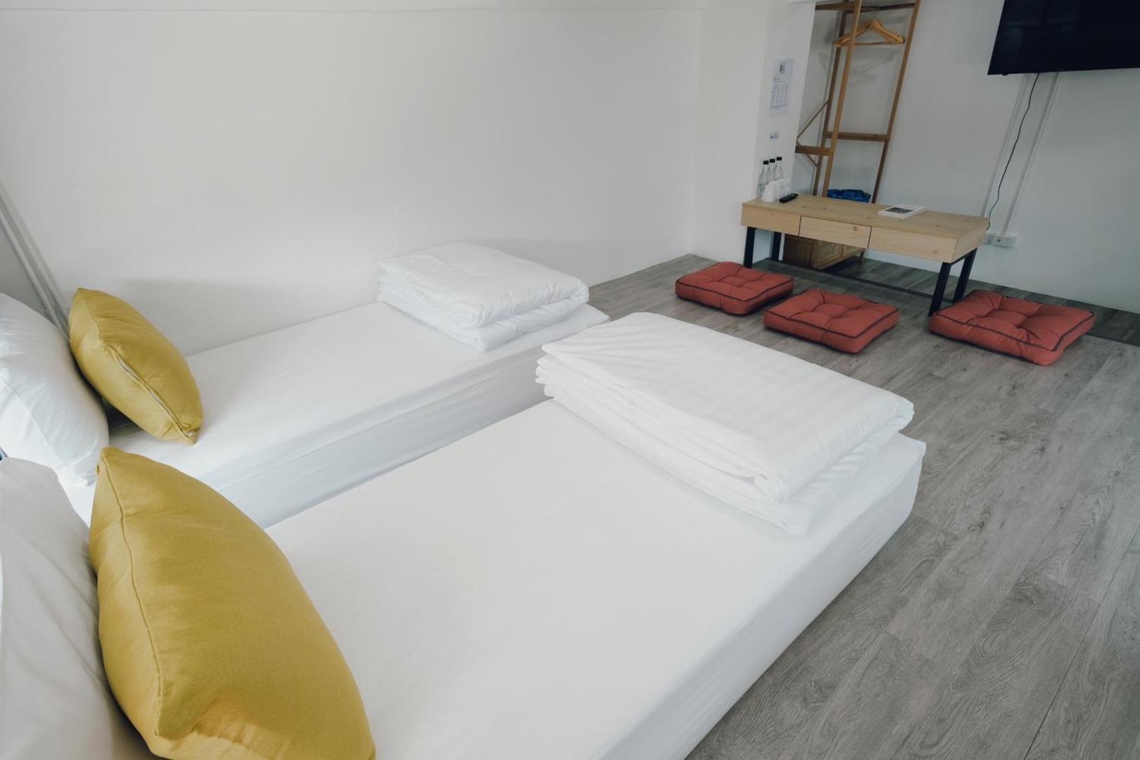 Fotografie 10: Bed & Bag Station