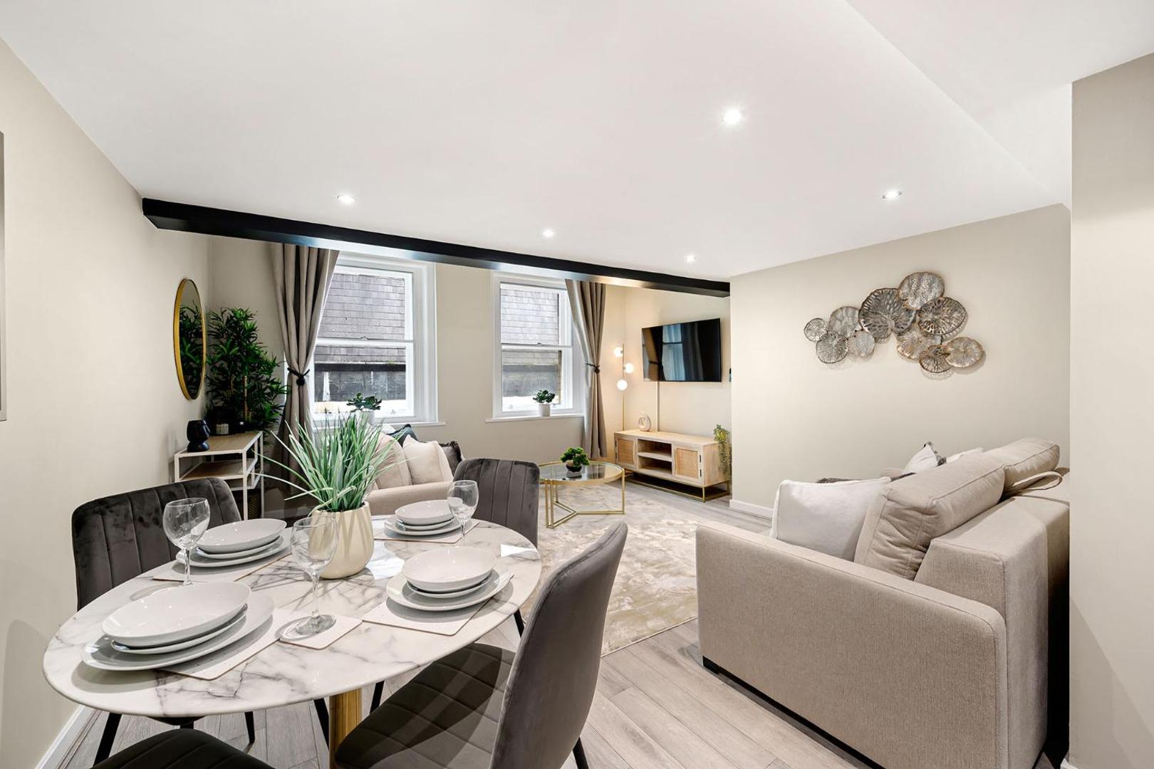 Foto 2: Host & Stay - Halifax House Living