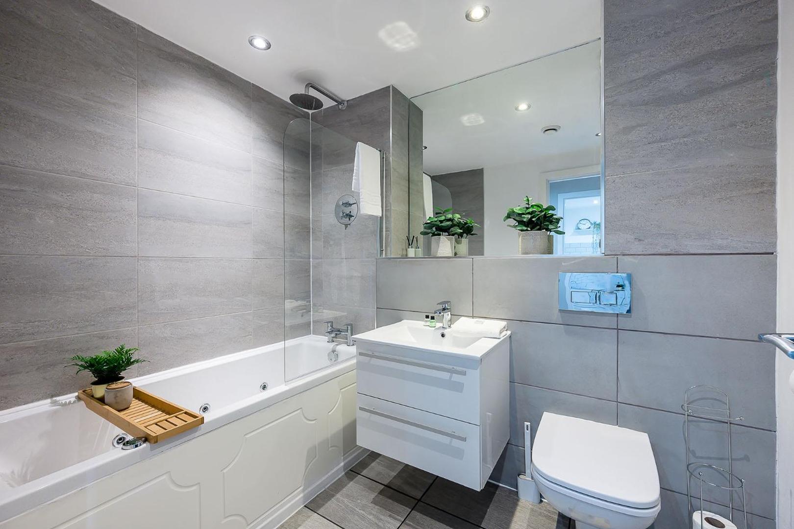 Foto 6: Host & Stay - Halifax House Living