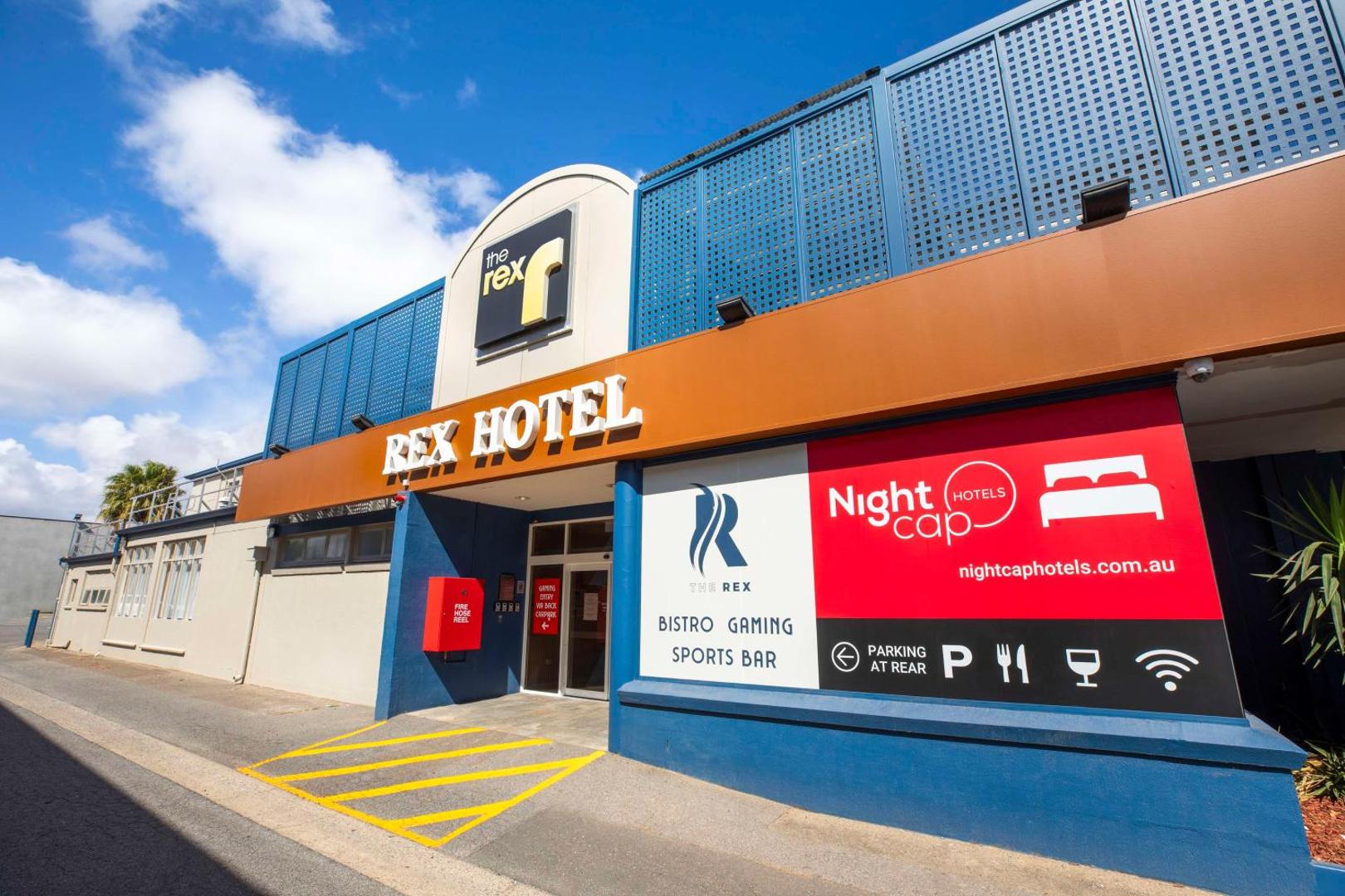 Billede 7: Nightcap at Rex Hotel