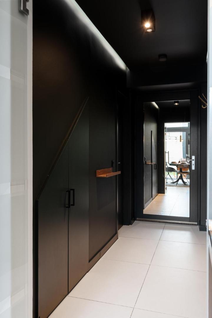 Foto 9: Spacious & Chic House in Center