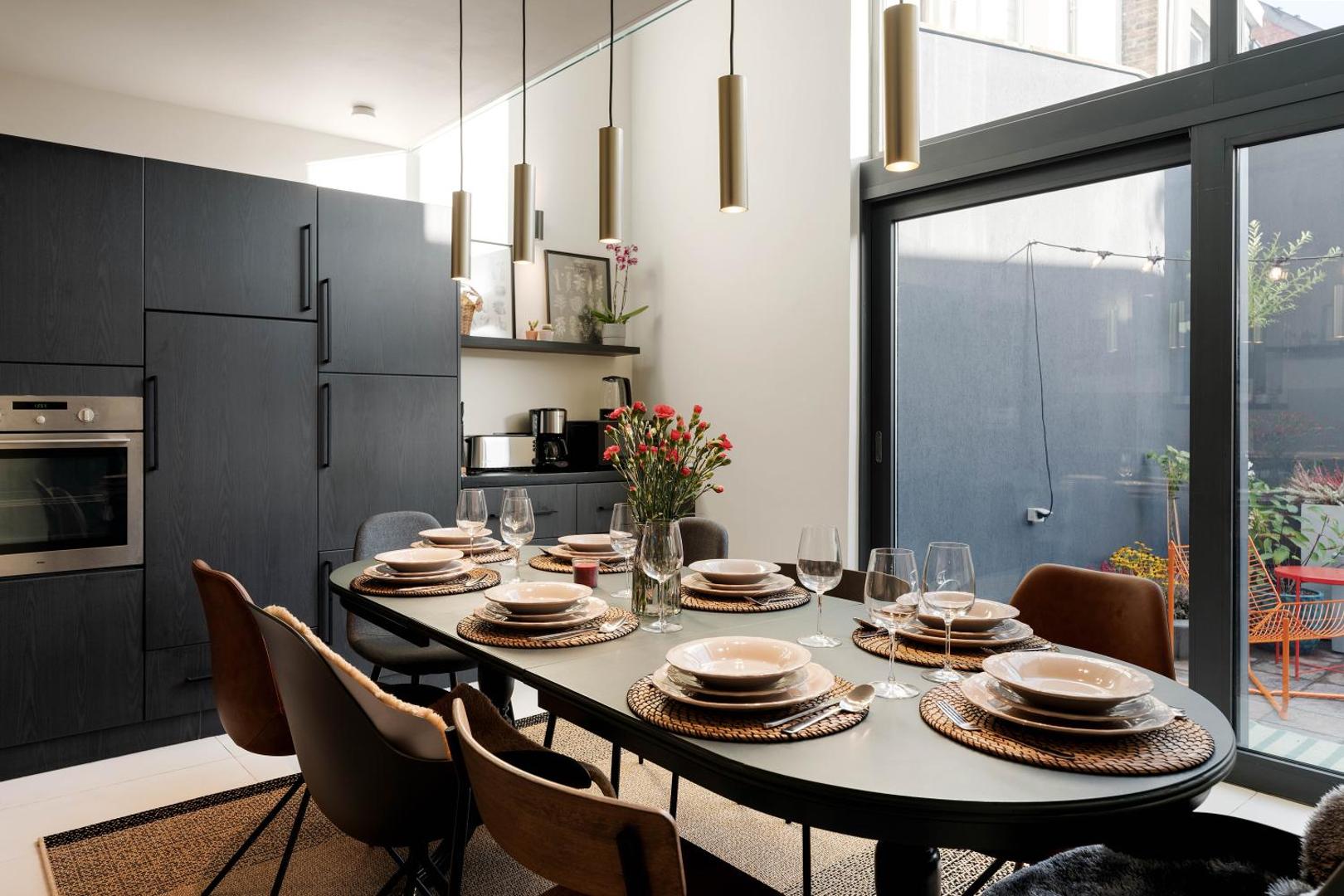 Foto 3: Spacious & Chic House in Center