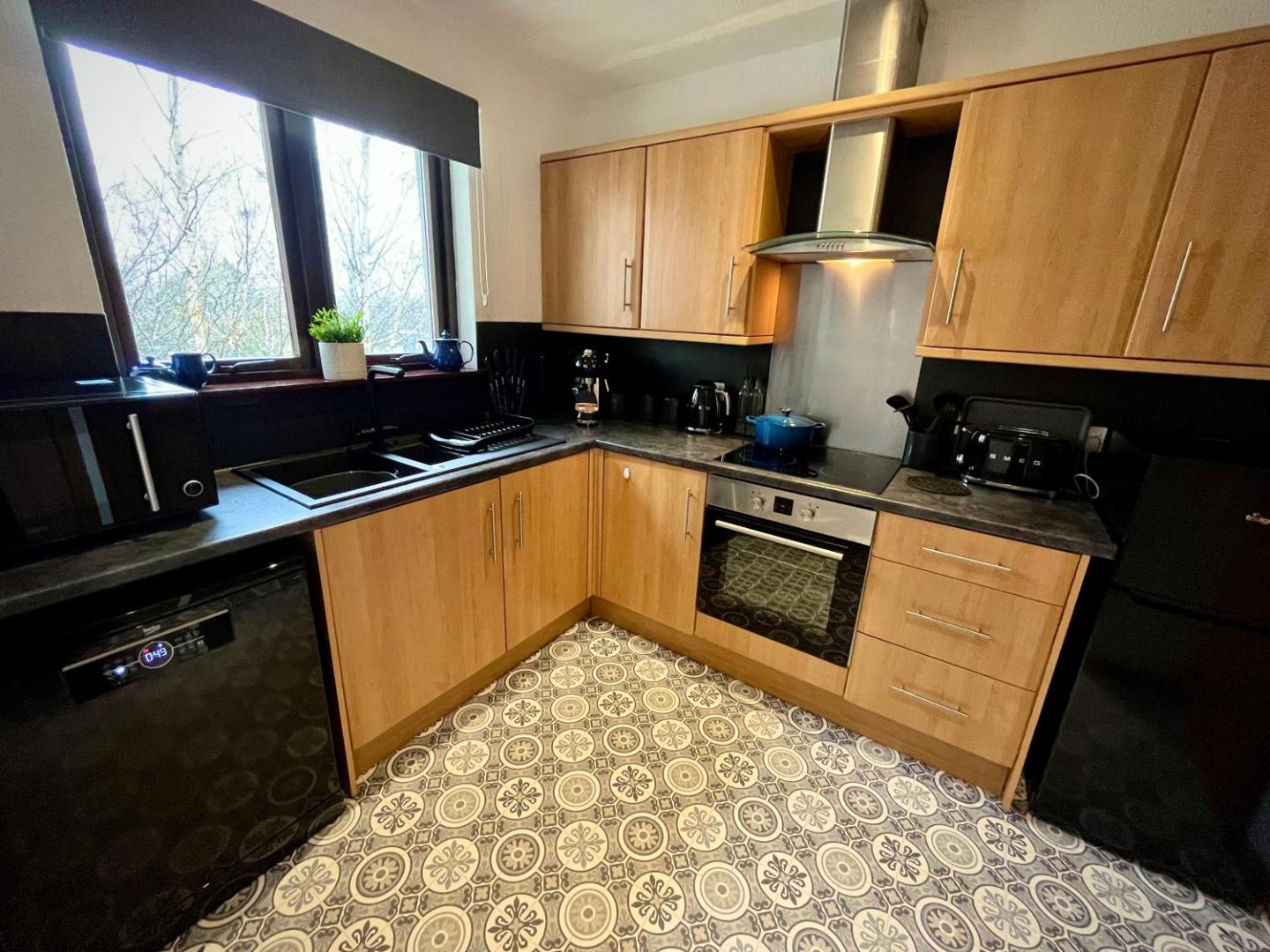 Foto 5: Comfortable, modern apartment with parking. Inverness.