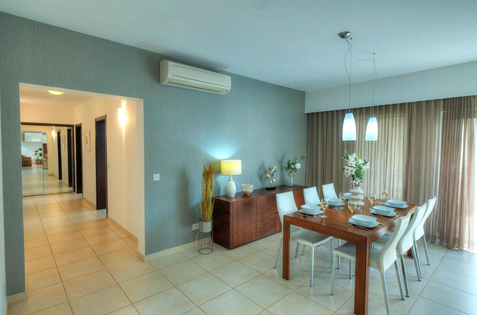 Fotografie 10: Spacious & inviting 3 bedroom flat, balcony WPAC1-1