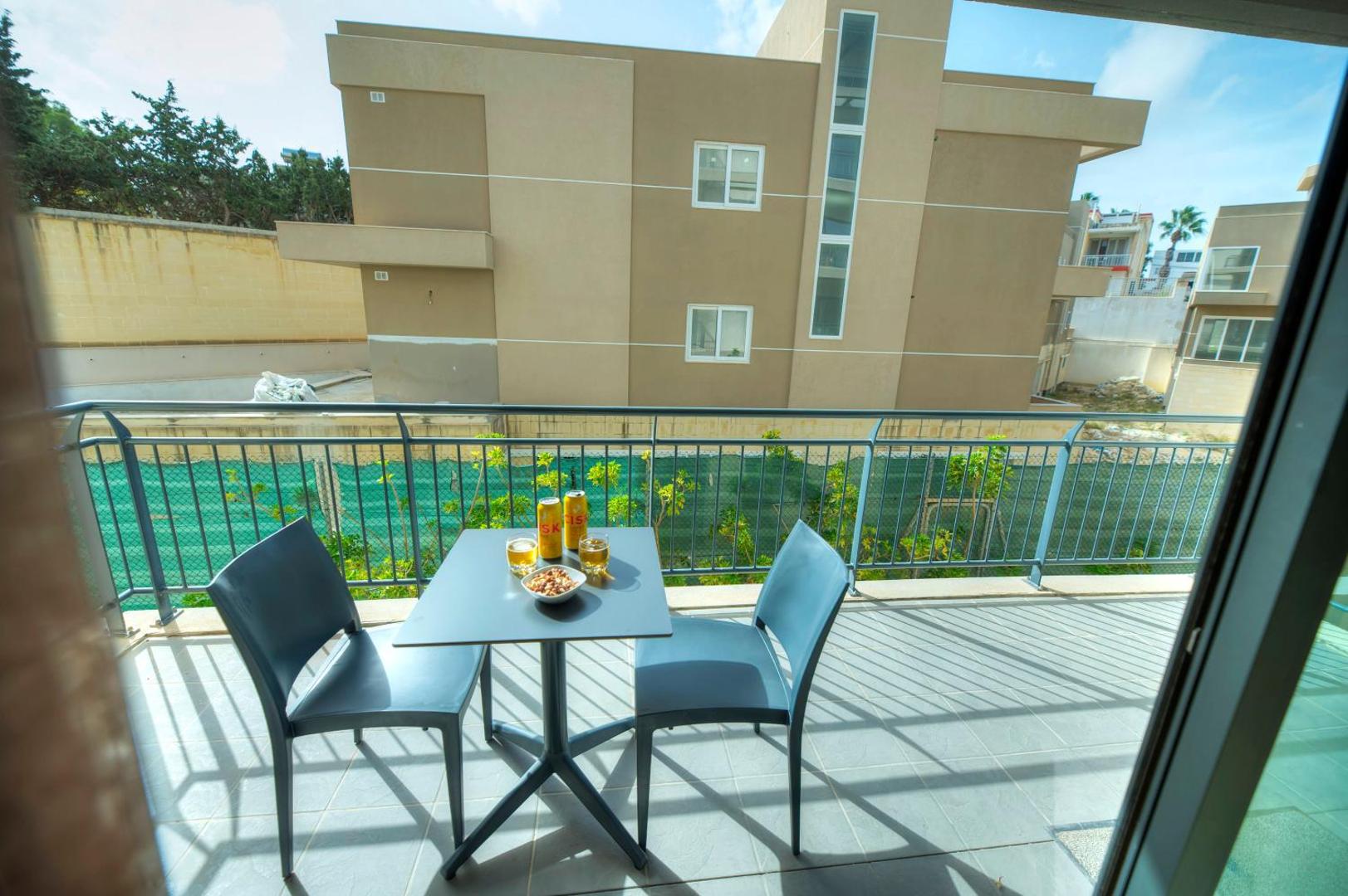 Fotografie 5: Spacious & inviting 3 bedroom flat, balcony WPAC1-1