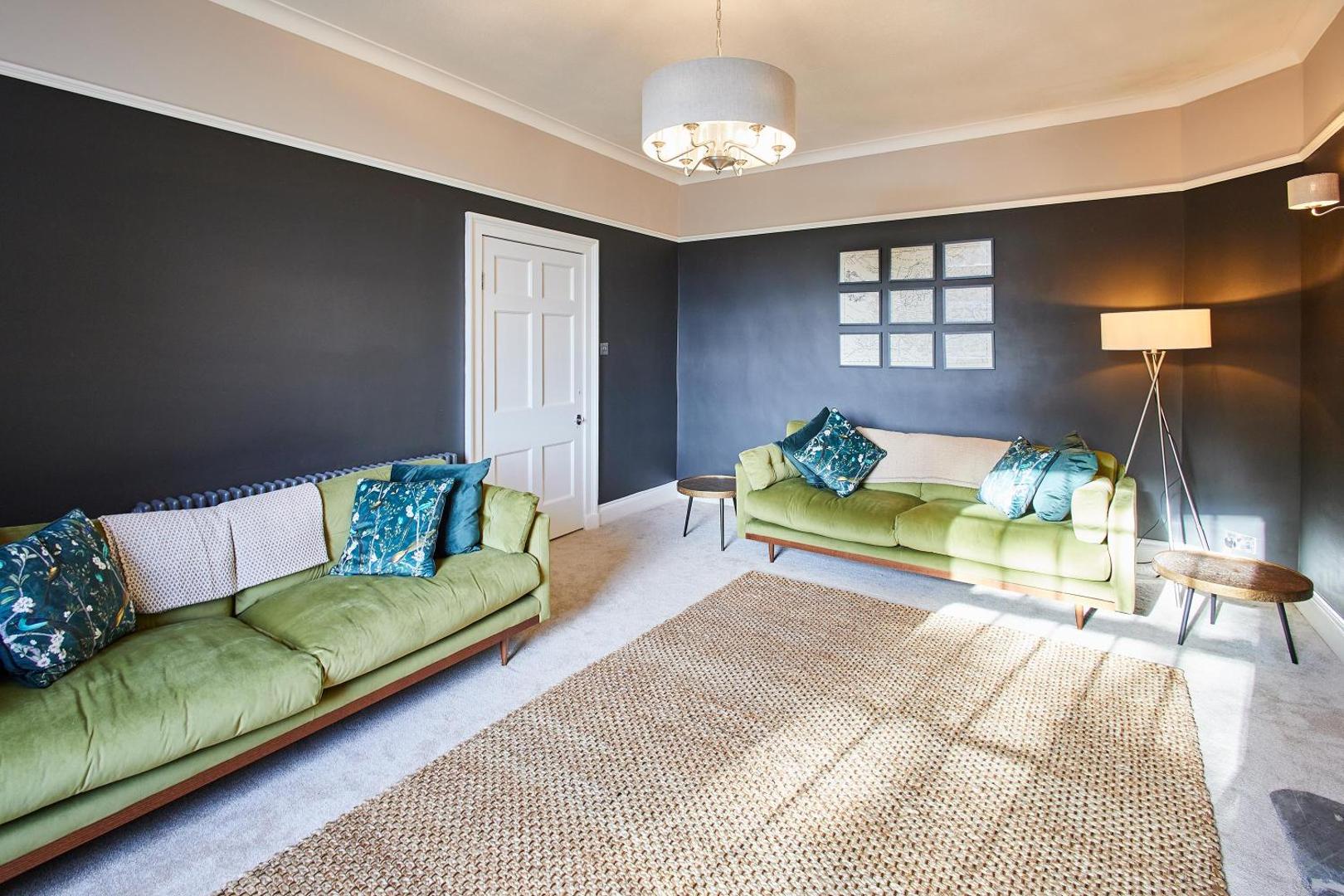 Photo 8 : Host & Stay - South View