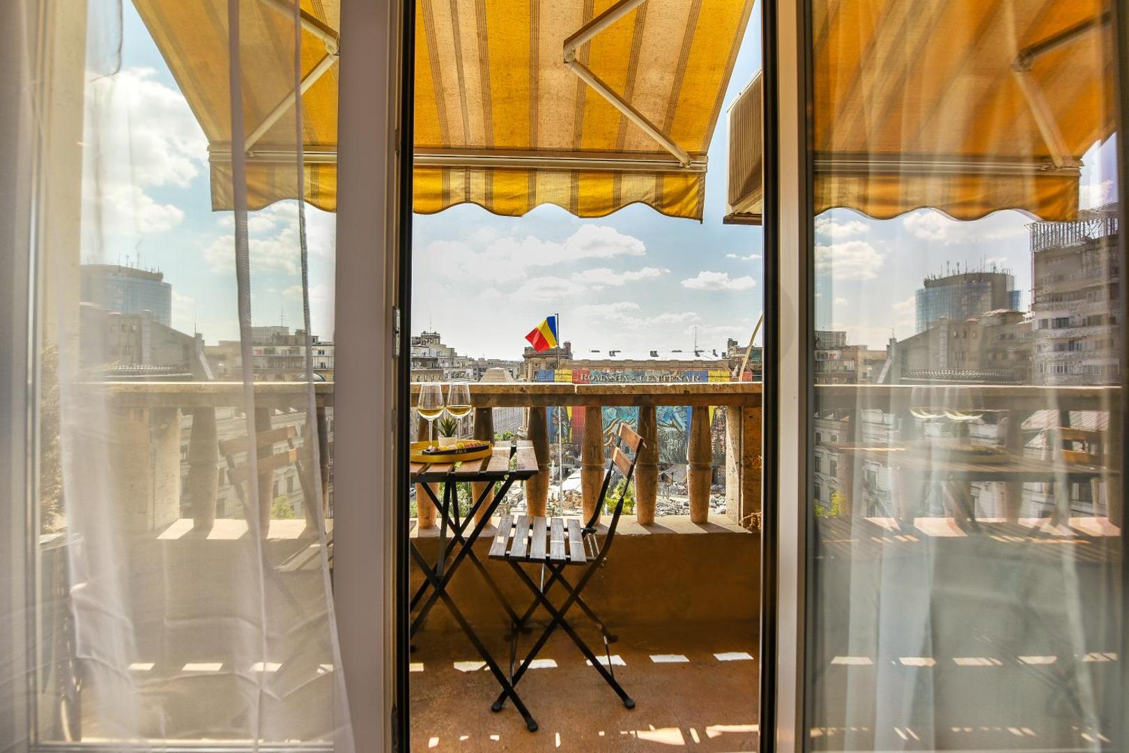 Chic Accommodation with Breathtaking Views over Calea Victoriei - Your Central Heaven的照片7