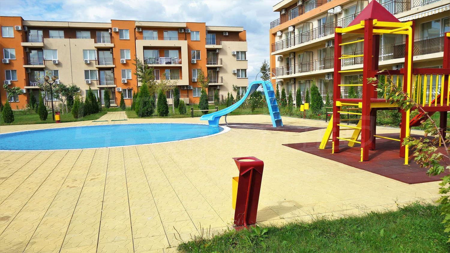 Spacious, 2 Bed Apt, Fort Orchid photo 2