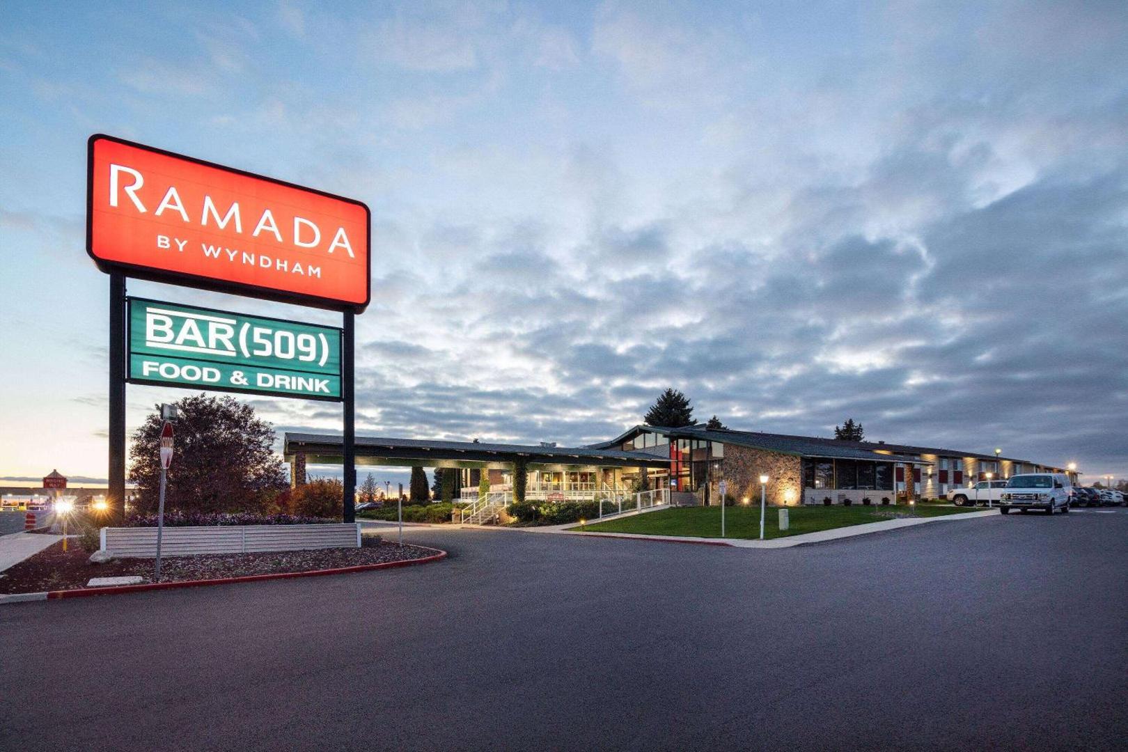 Foto 5: Ramada by Wyndham Spokane Airport