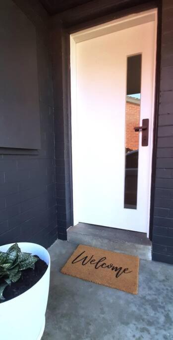 Foto 6: Spacious Unit in Convenient Location