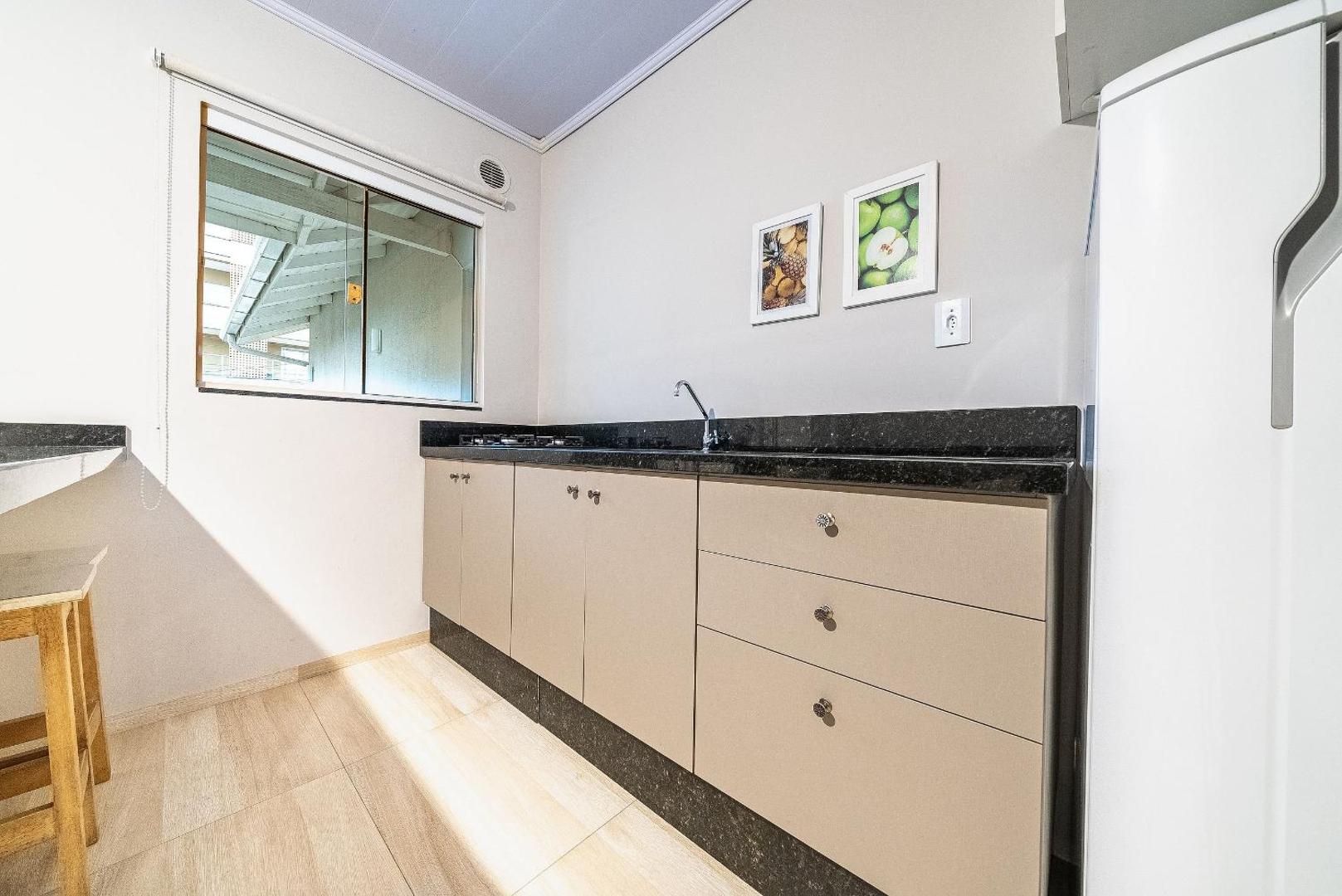 Foto 5: 022 - Residencial com Piscina e Jacuzzi em Bombas
