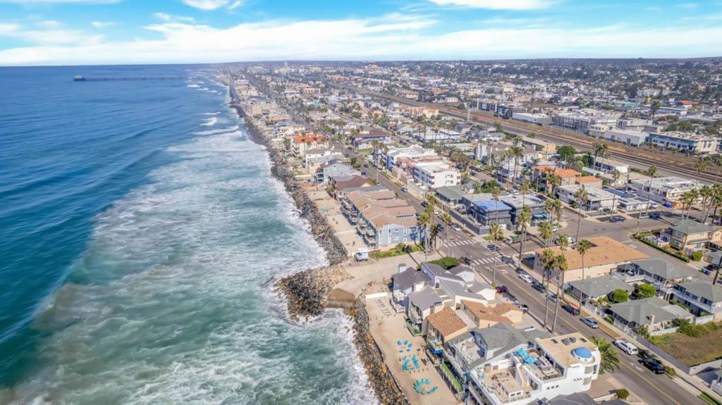 Billede 8: Tower 9 Oceanside, 1BD Boutique Retreat, Steps from the Beach, Sleeps 4