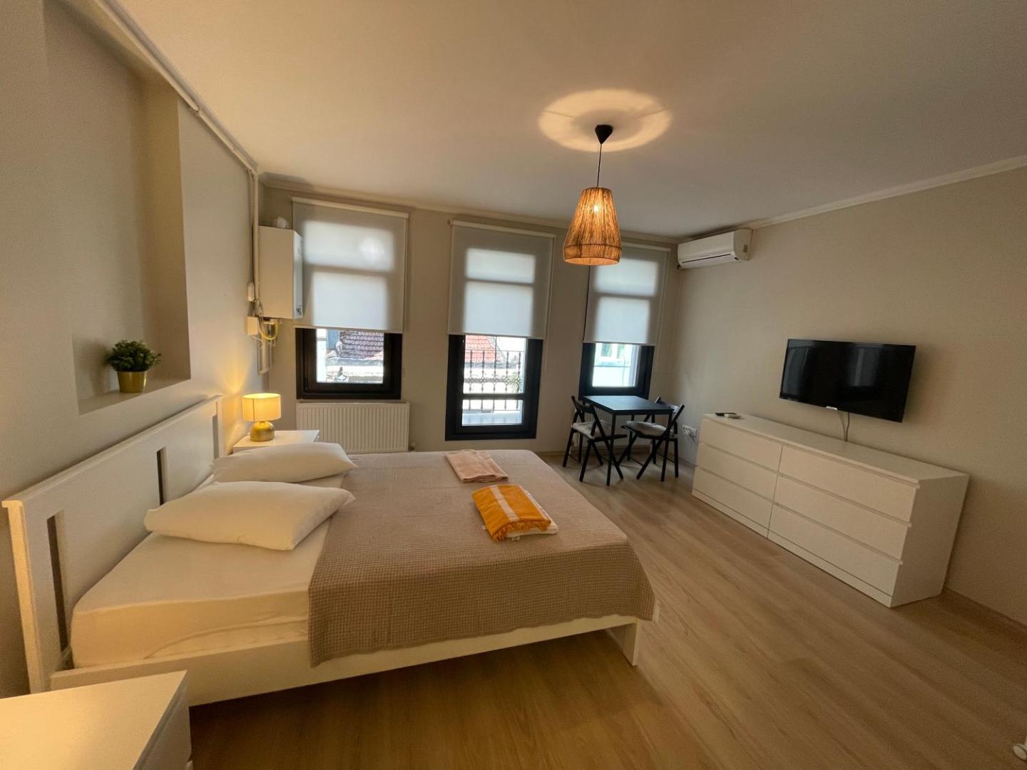 Billede 2: Apt w/ Balcony in center,5 mn walk to Istiklal