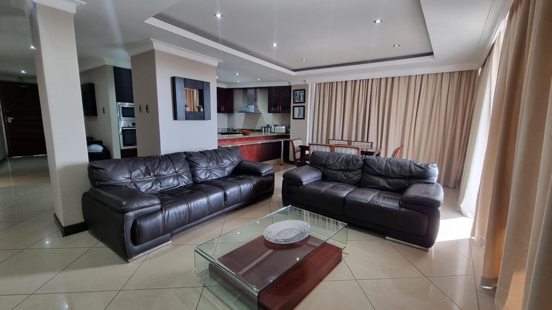 Zdjęcie 6: Accommodation Front - Sophisticated 6 Sleeper with Stunning Views