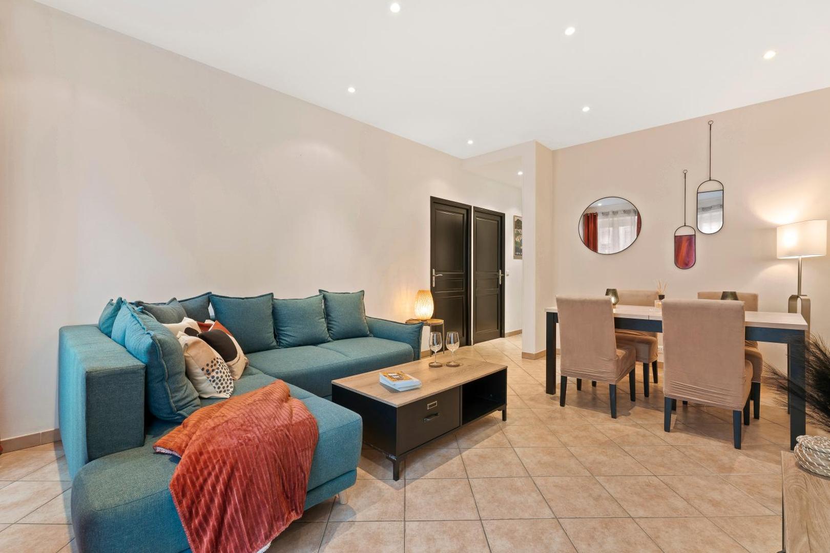 Foto 4: Nice - Renting - LASCARIS - Charm & Spacious & Comfort 3P Port Bonaparte