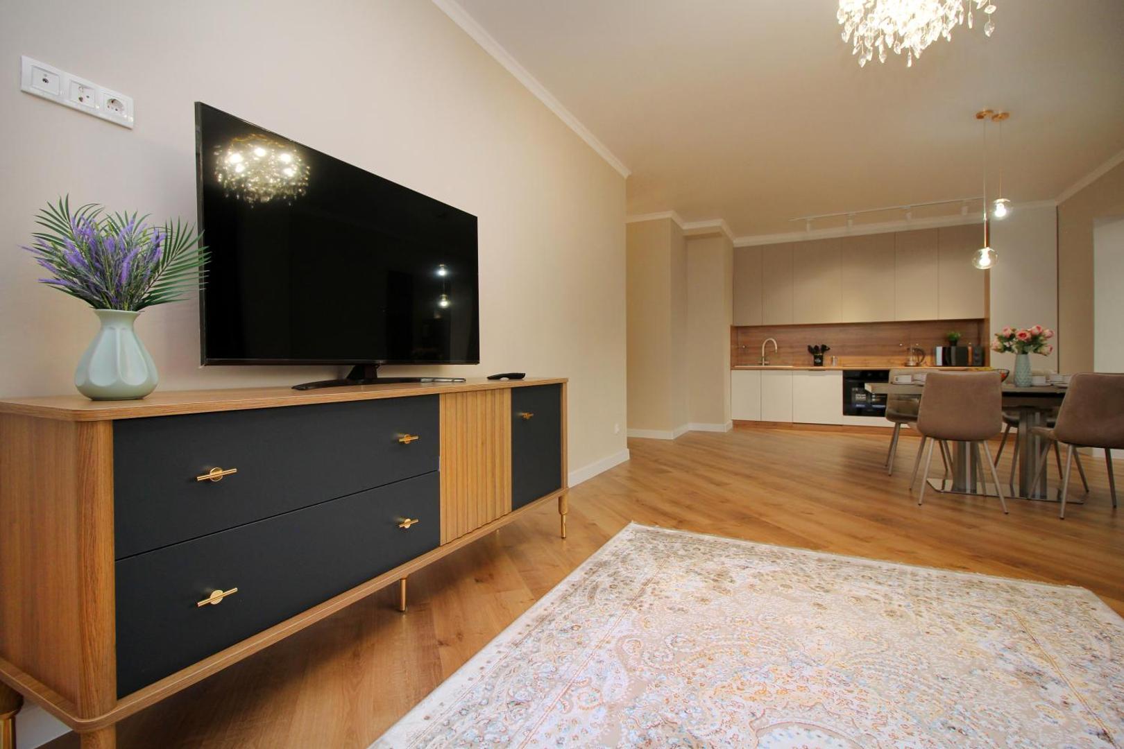 Zdjęcie 9: Modern, Spacious and Elegant Apt 79