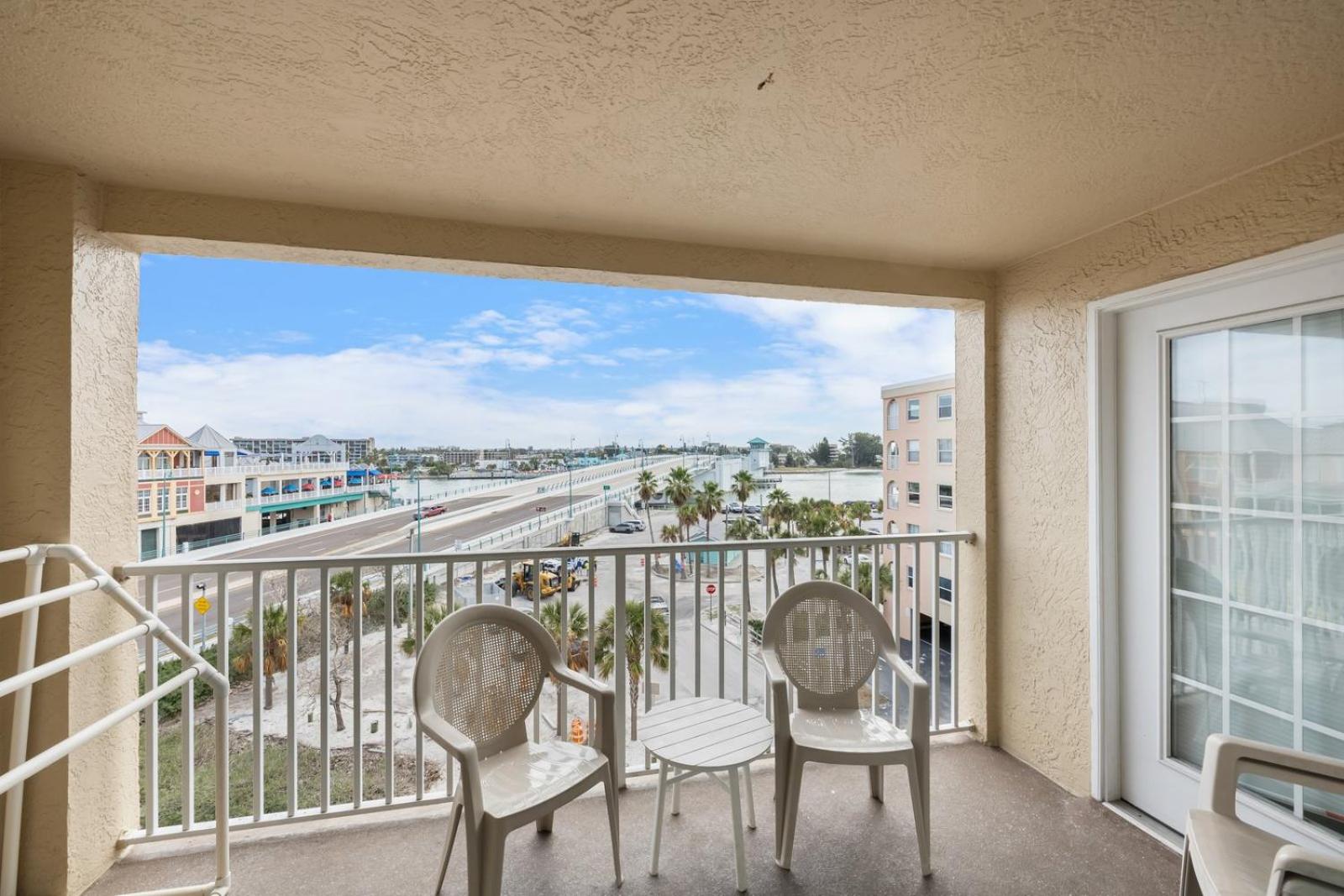 Foto 2: Beachfront Complex - 2b 2b - Beach Place #402