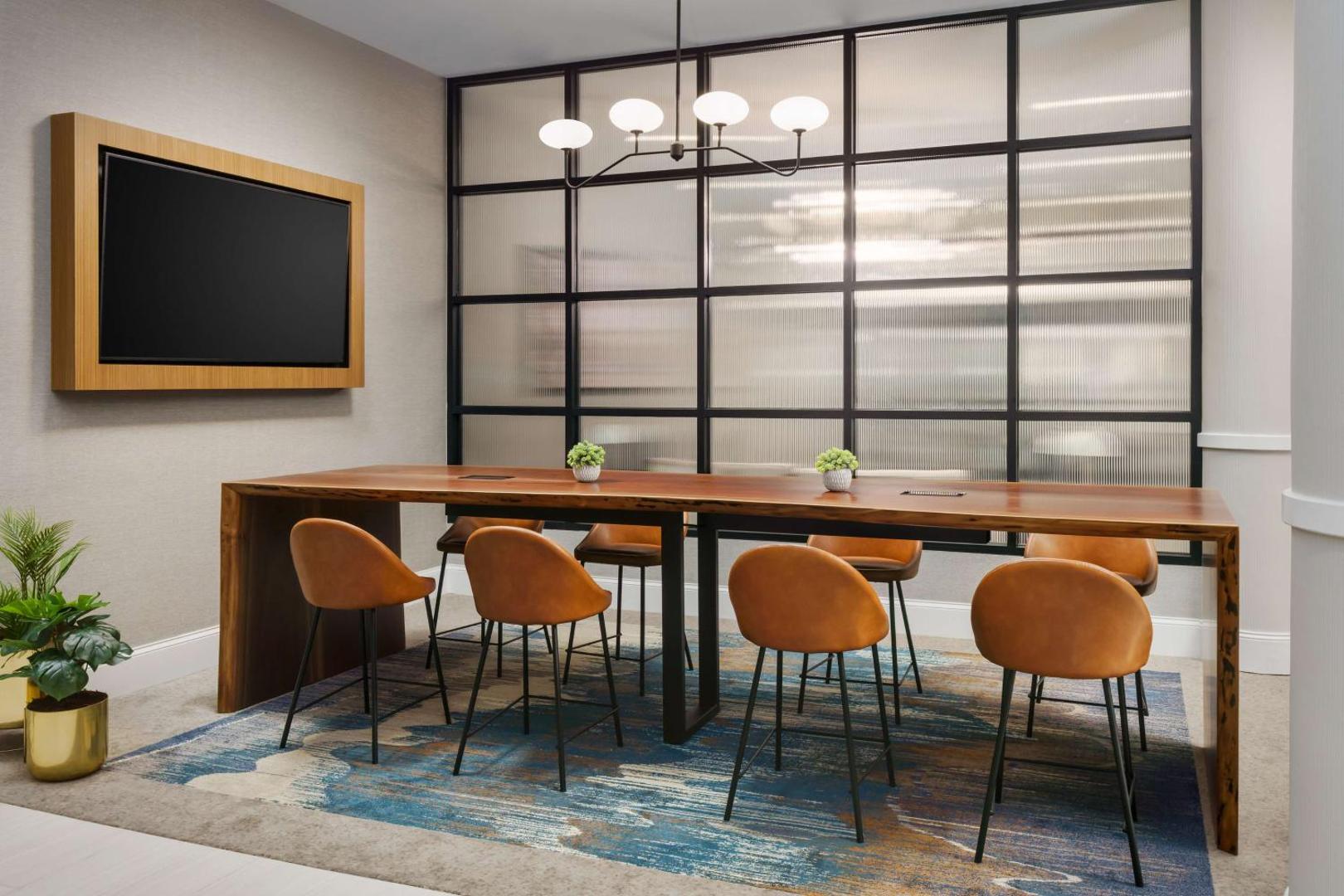 Foto 2: DoubleTree by Hilton Charlotte City Center