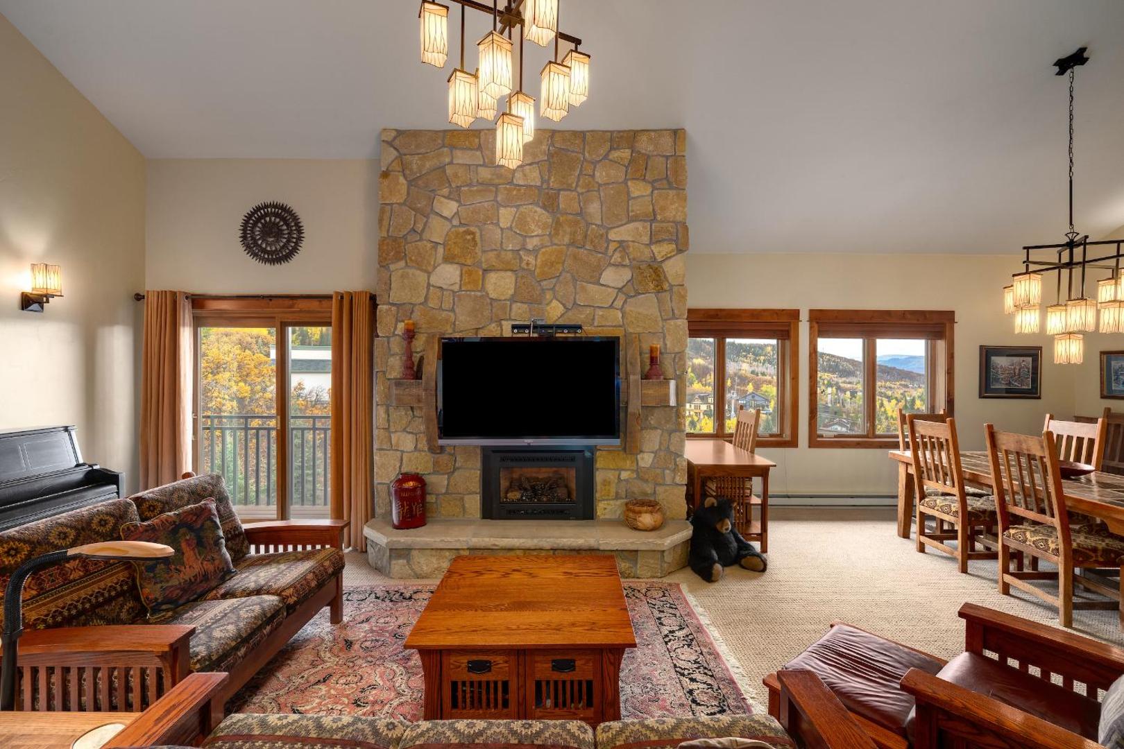 Kuva 2: Bear Claw 611 - Ski-in Ski-out Condo!