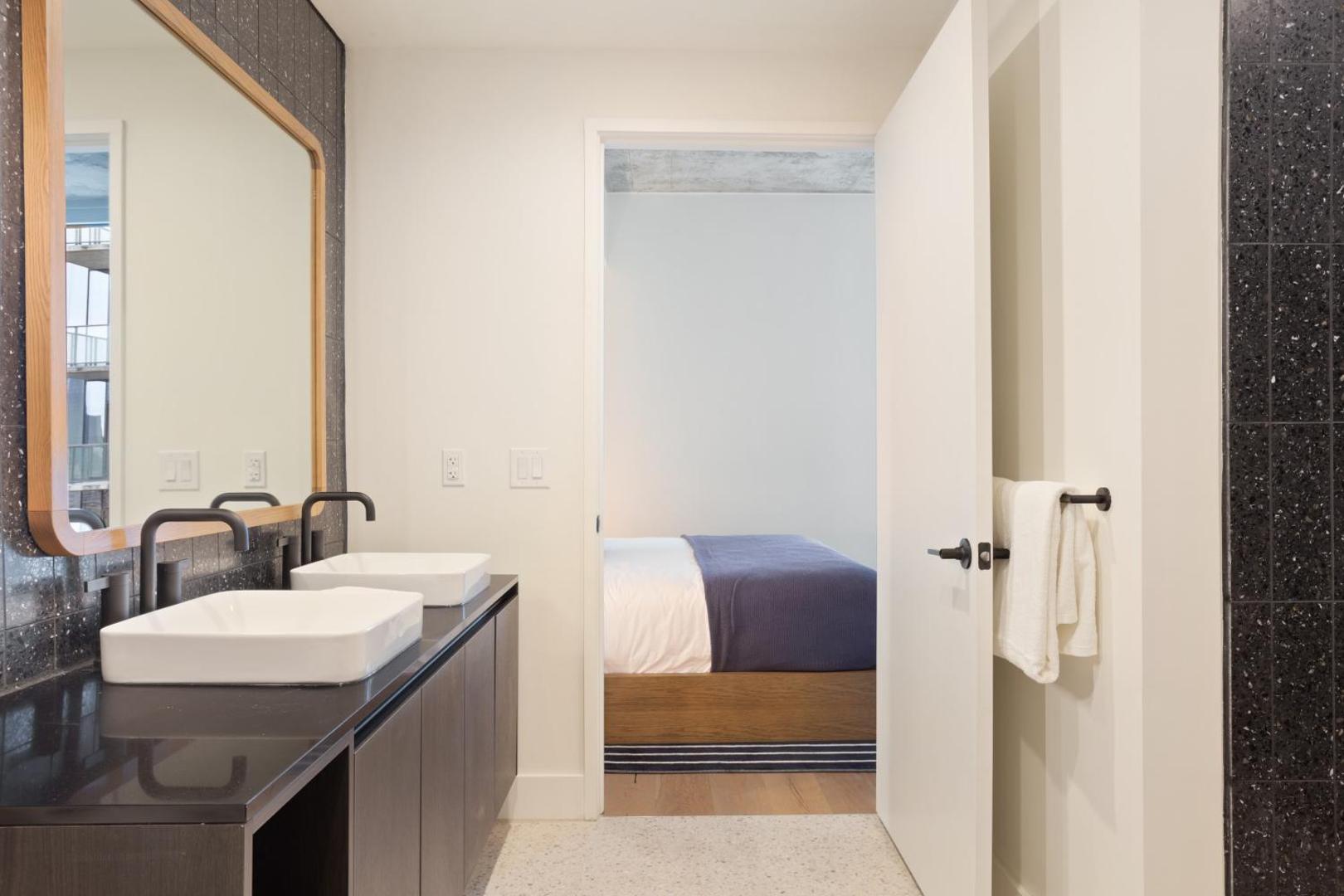 Foto 6: Mohawk by AvantStay Brand New Condo Room in Austin w Amazing Amenities