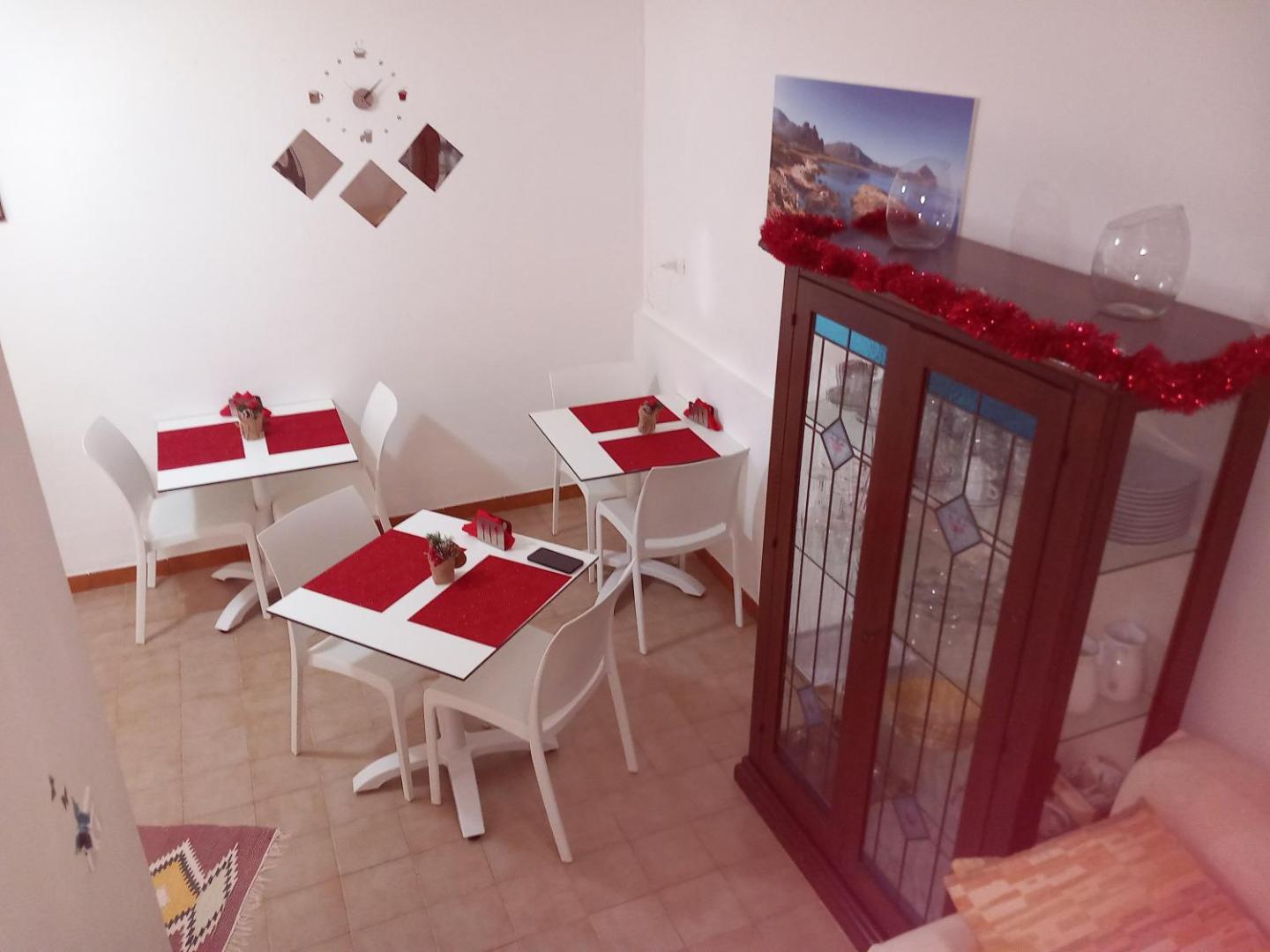 Bild 6: BED & BREAKFAST VAL di ERICE