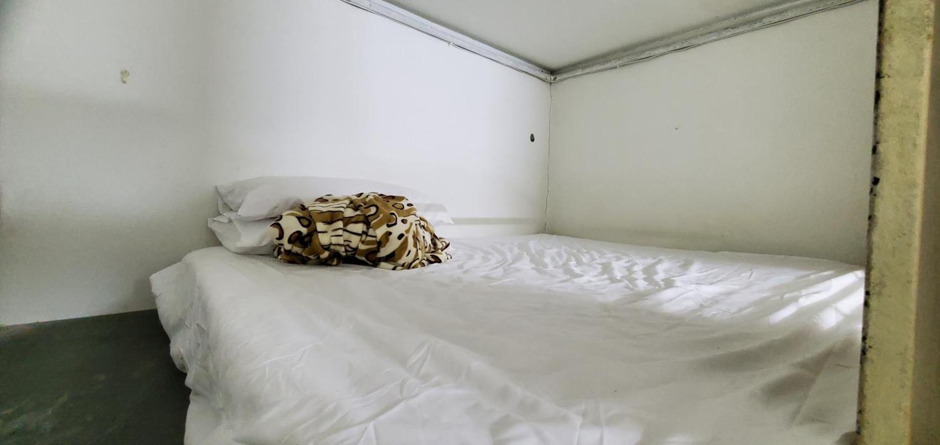 Kuva 6: Mini Studio, next to LRT MRT