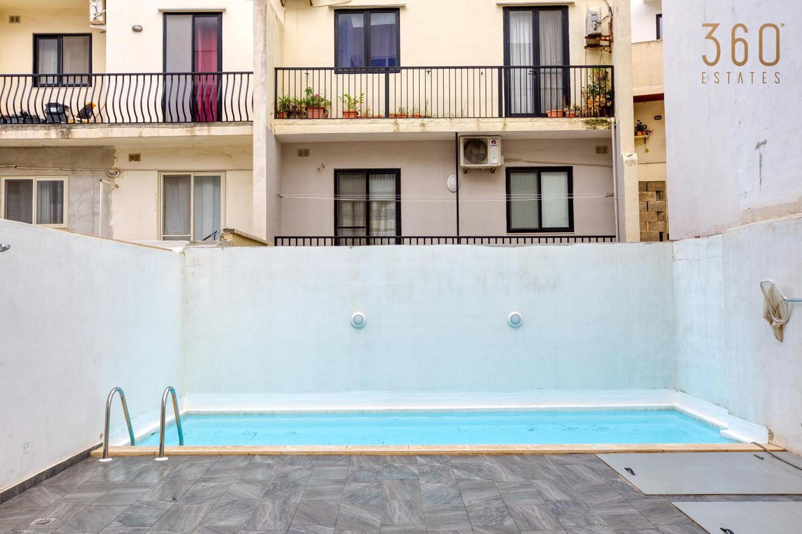 Foto 6: Large, fully equipped maisonette with private POOL by 360 Estates