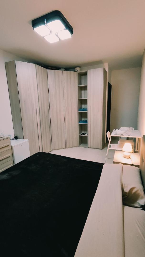 Foto 4: Fairwinds - Double Room with Ensuite - Luqa Airport - Self Check In & Out available