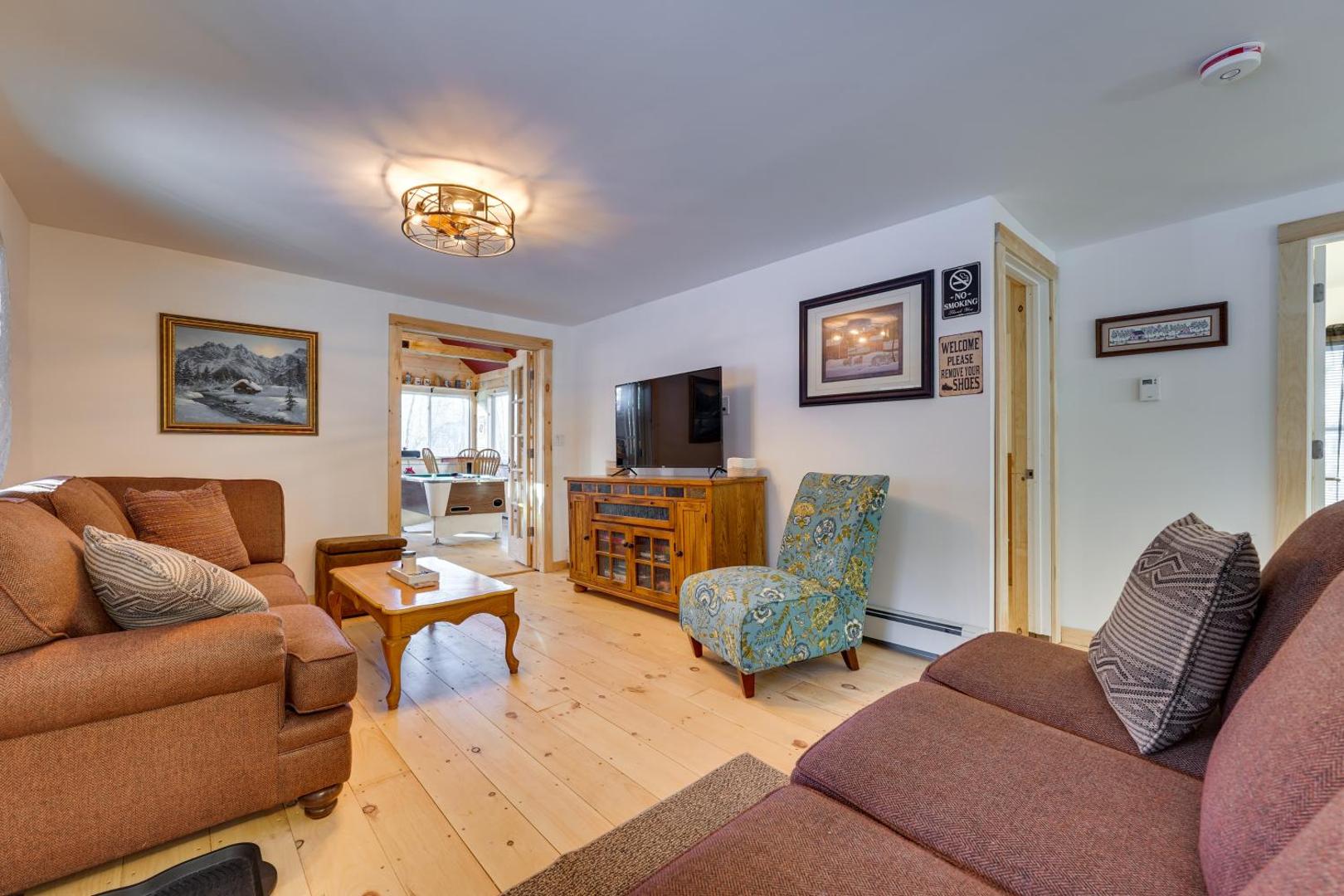 Fotografia 4: Duplex Unit, 2 Mi to Chittenden Reservoir!