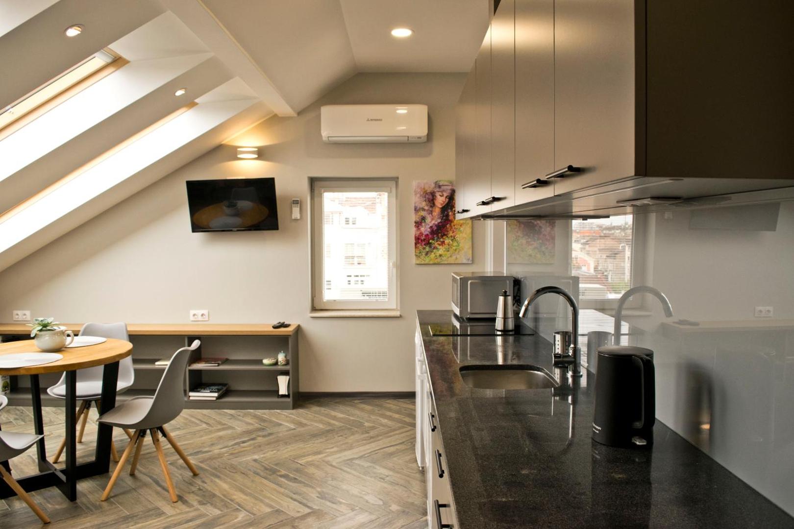 Zdjęcie 4: Lofty - 1 bedroom apartment in the heart of Sofia by Flat Manаger