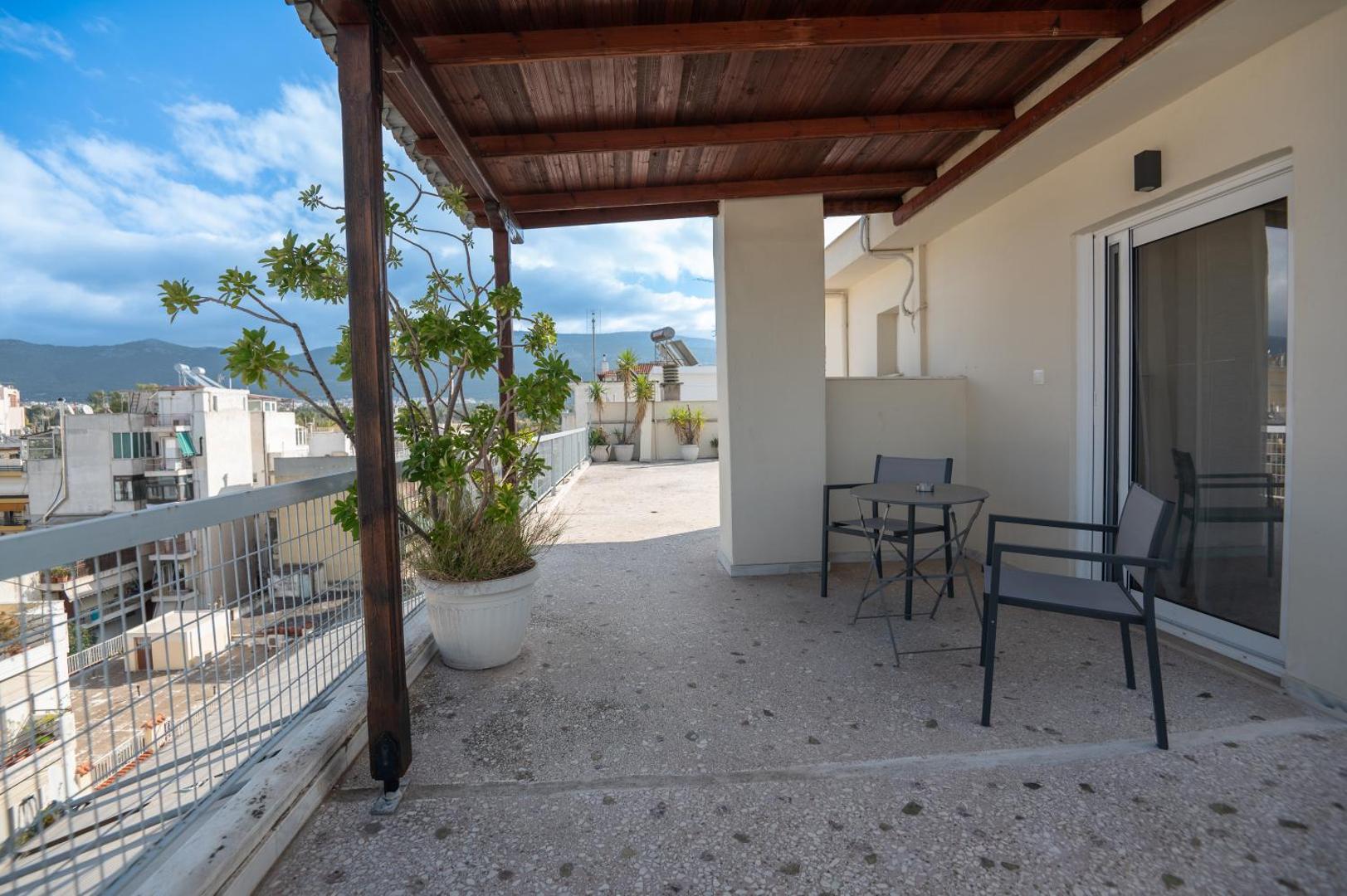 Studio with panoramic Athens view photo 5