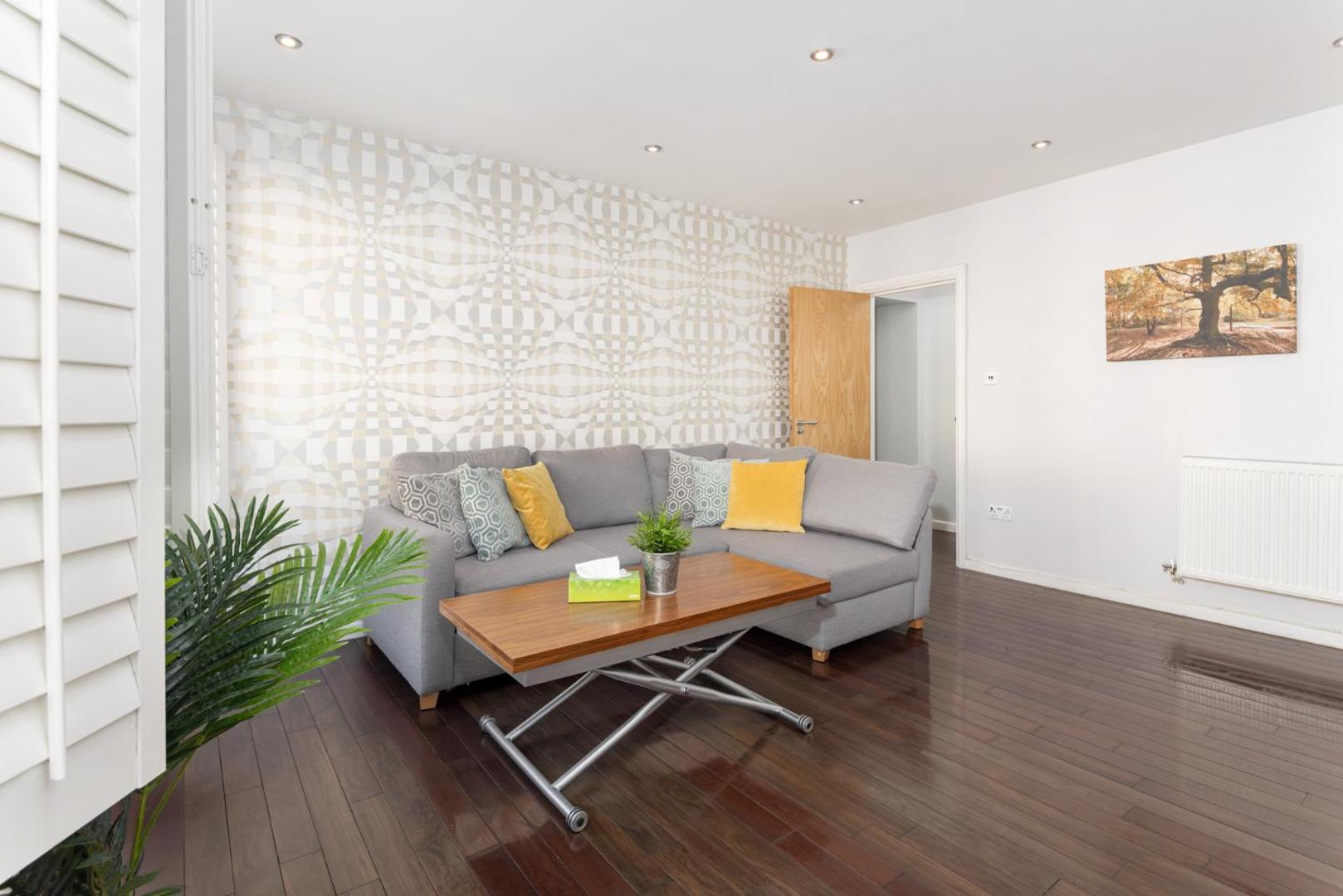 Zdjęcie 9: Flatzy - 3 Bedroom Apartment in Heart of City Centre